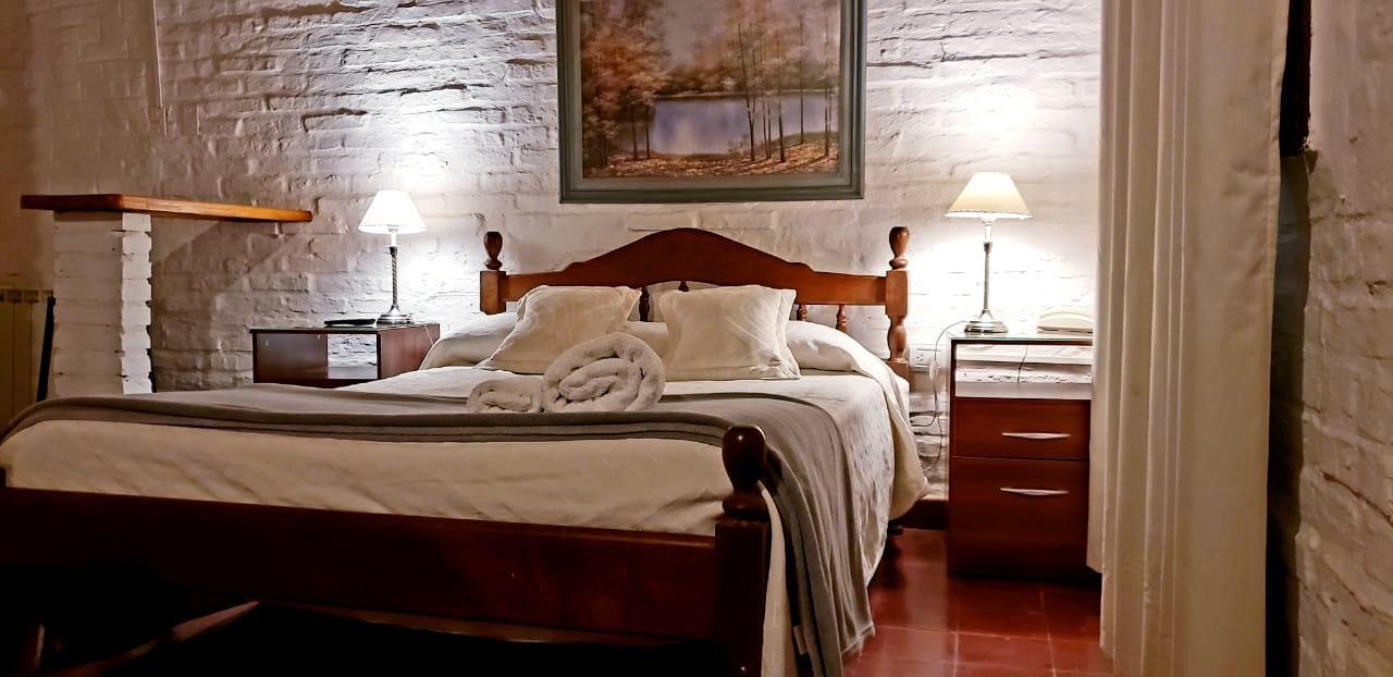 Liebres Hotel *